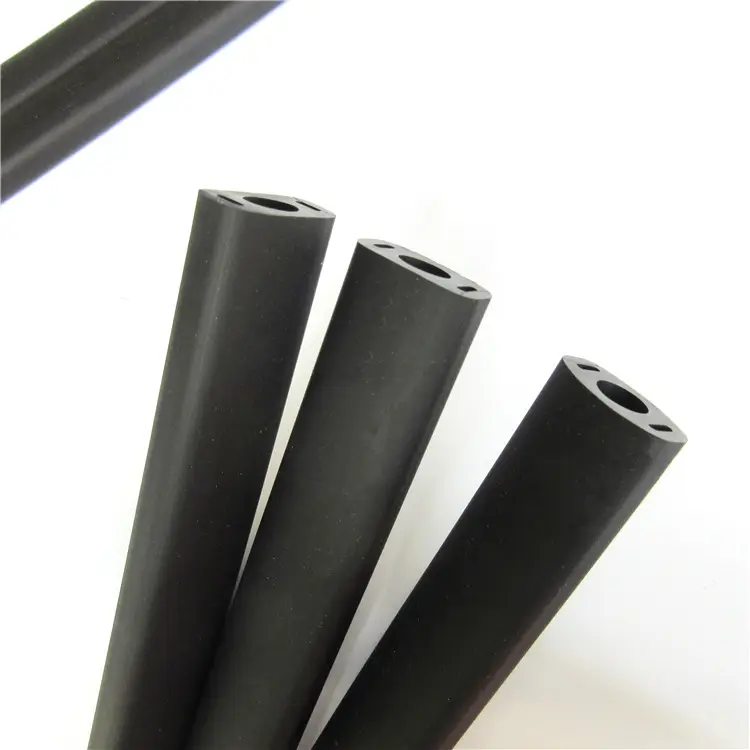 ราคาโรงงานสีดำอ่อน PVC โปรไฟล์ยืดหยุ่นซิลิโคนรูปทรงสี่เหลี่ยมมีรู